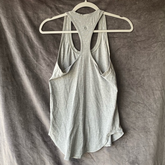 Lululemon Racerback Single Pocket Tank in Gray 🌵4 - Picture 4 of 5